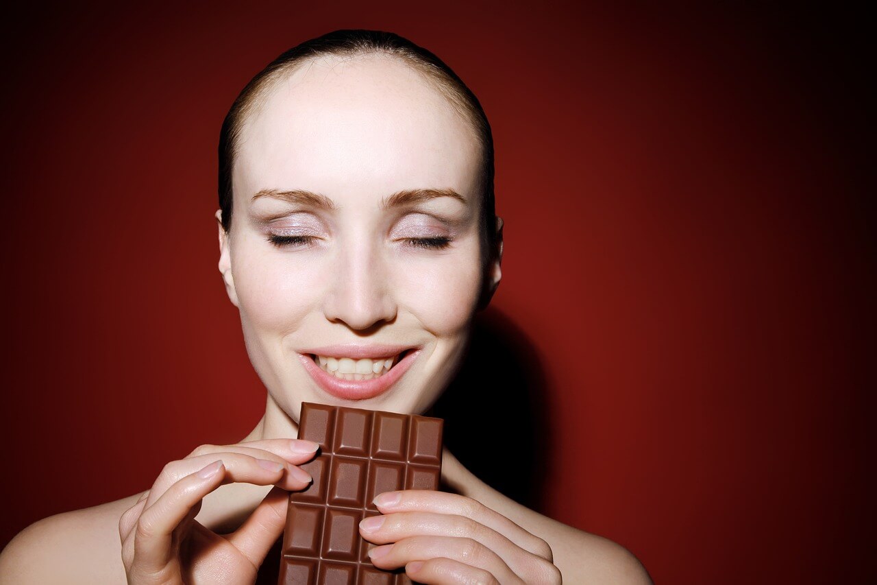 Szeretnéd, ha egészséges csoki olvadna el a szádban? A brit tudósok elintézik